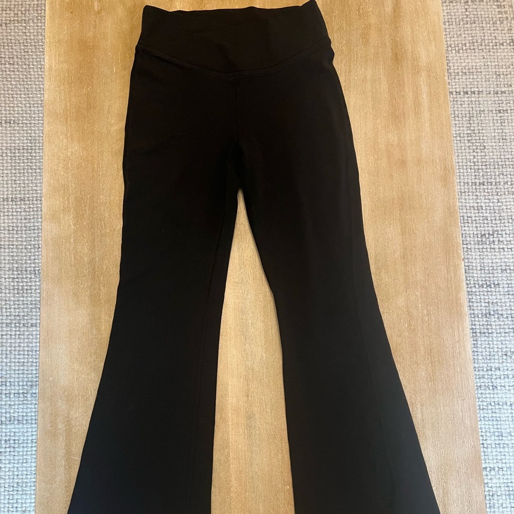 Old Navy Black Go-Dry High-Rise Flare Pants Size 10-12